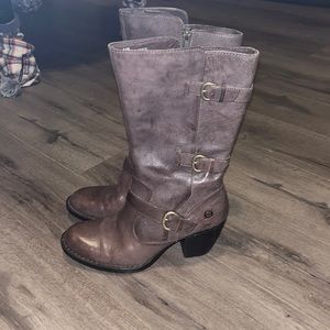 Born Brand light grey boots.